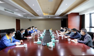 平湖市委常委、宣传部长沈志凤莅临乐竞体育官网登录入口调研疫情防控和复工复产情况