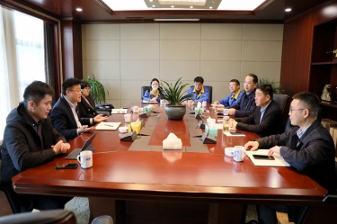 平湖市委常委、副市长戴振一行莅临乐竞体育官网登录入口调研指导