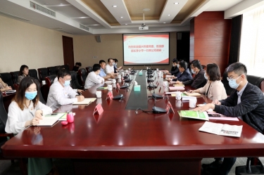 嘉兴市委常委、统战部部长李小平一行莅临乐竞体育官网登录入口调研指导