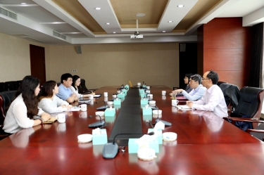 平湖市关工委主任邱其良莅临乐竞体育官网登录入口调研下一代工作